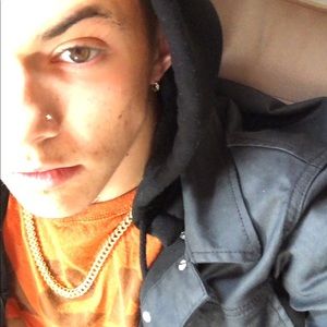 Meet your Posher, Chris